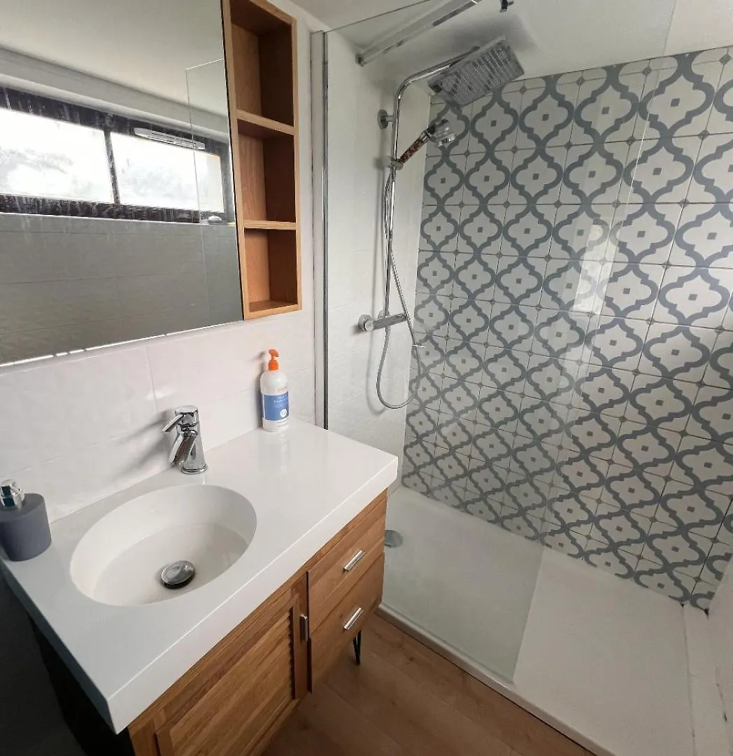 Panzió Quiet Studio In A House In Sevrier Annecy Lake Very Close To The Lake